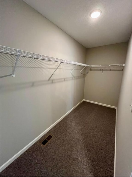 Building Photo - 14870 Willemite Way NW