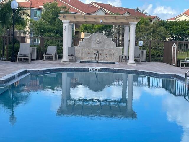 Building Photo - 110 Villa Cir