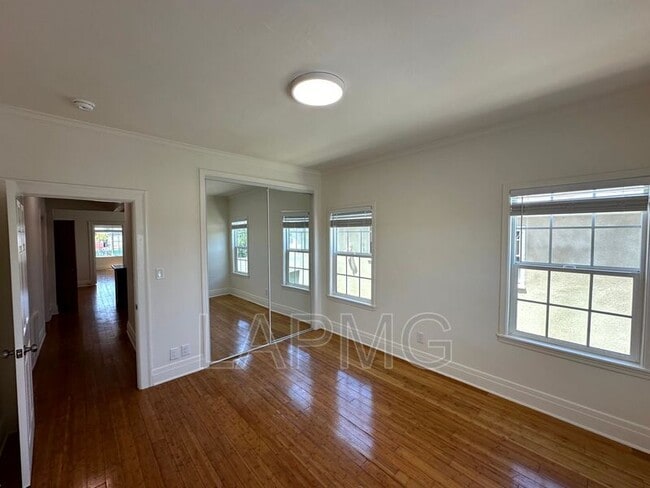 Building Photo - 1536 4th Ave