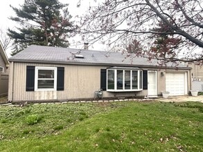 Building Photo - 440 W Meadow Ave