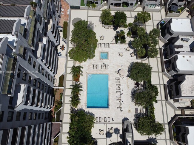 Building Photo - 201 Crandon Blvd