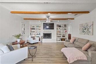 Building Photo - 14391 US-75