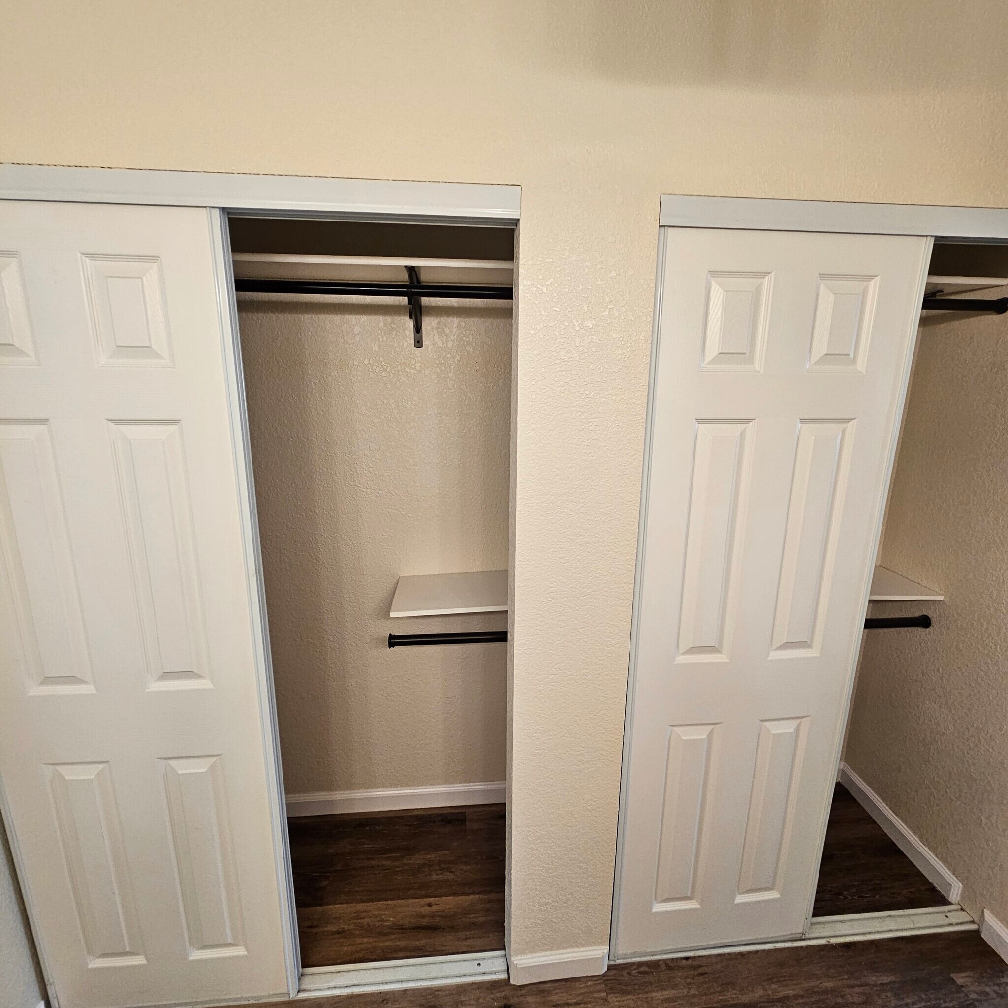 Main Bedroom Closets - 1918 Via Las Palmas