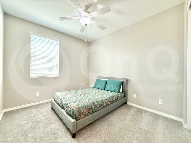 Building Photo - 3959 E Perkinsville St