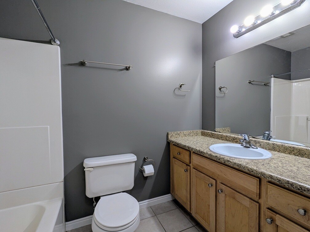 Building Photo - 2785 W 5525 S