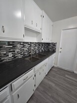 Building Photo - 3209 Mona Way