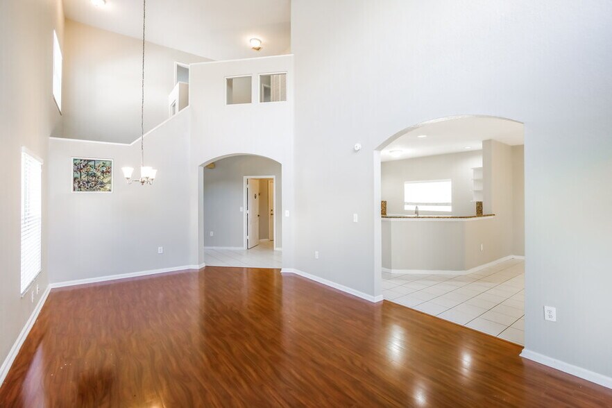 Building Photo - 1117 NW 97th Dr