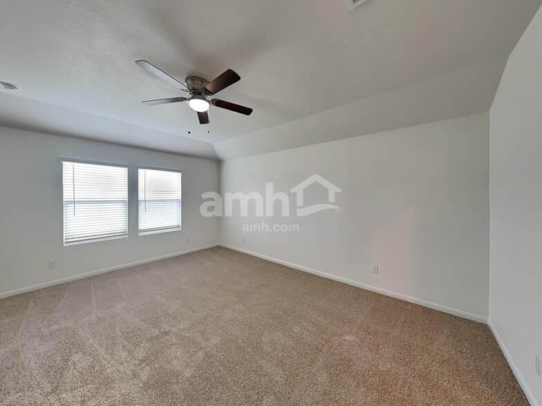 Building Photo - 2705 Iberia Ct