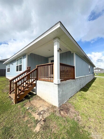 Building Photo - 3865 James Stovall St
