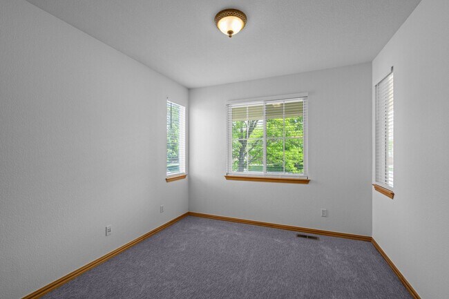 Building Photo - 10197 S Fairgate Way