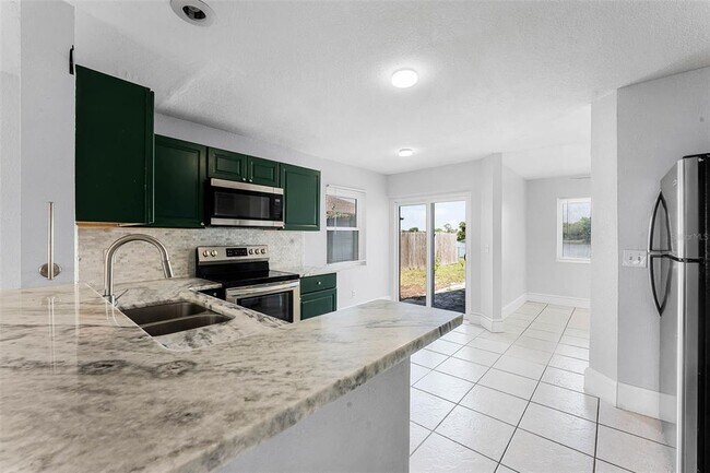 Building Photo - 119 Floral Ct