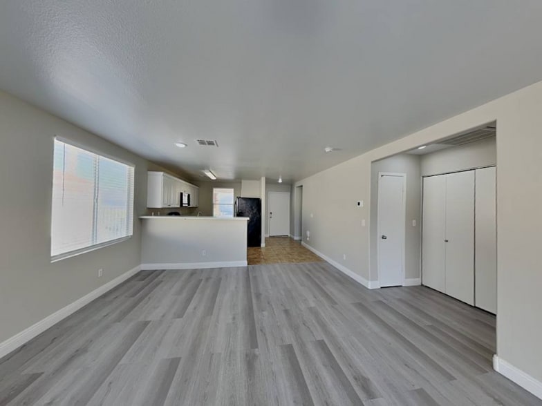 Building Photo - 5353 Jose Ernesto St