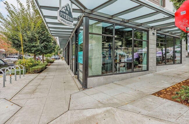 Building Photo - 3608 Palatine Ave N