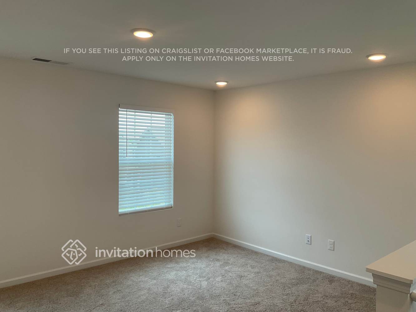 Building Photo - 3808 Lantern Ln