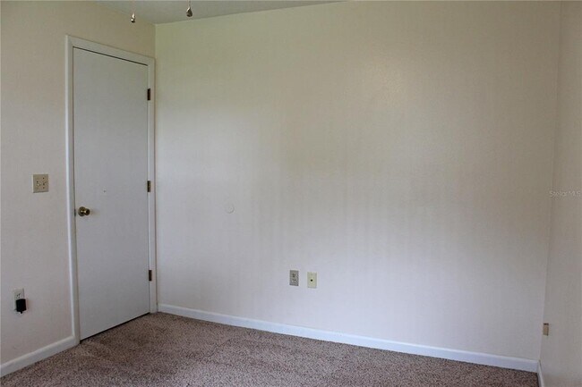 Building Photo - 252 Granite Dr