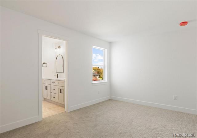 Building Photo - 4660 W 9th Ave