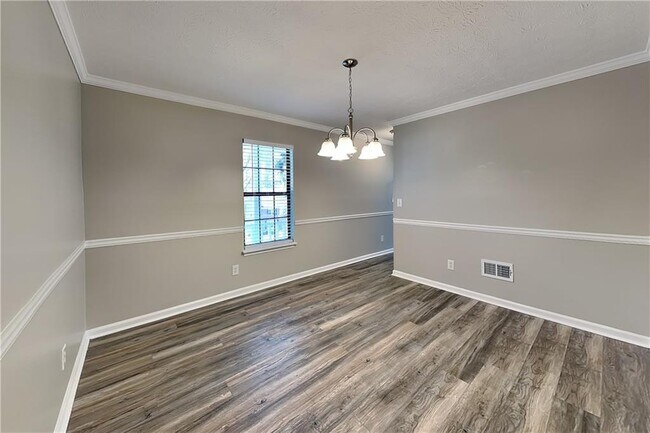 Building Photo - 2888 Cardinal Trce