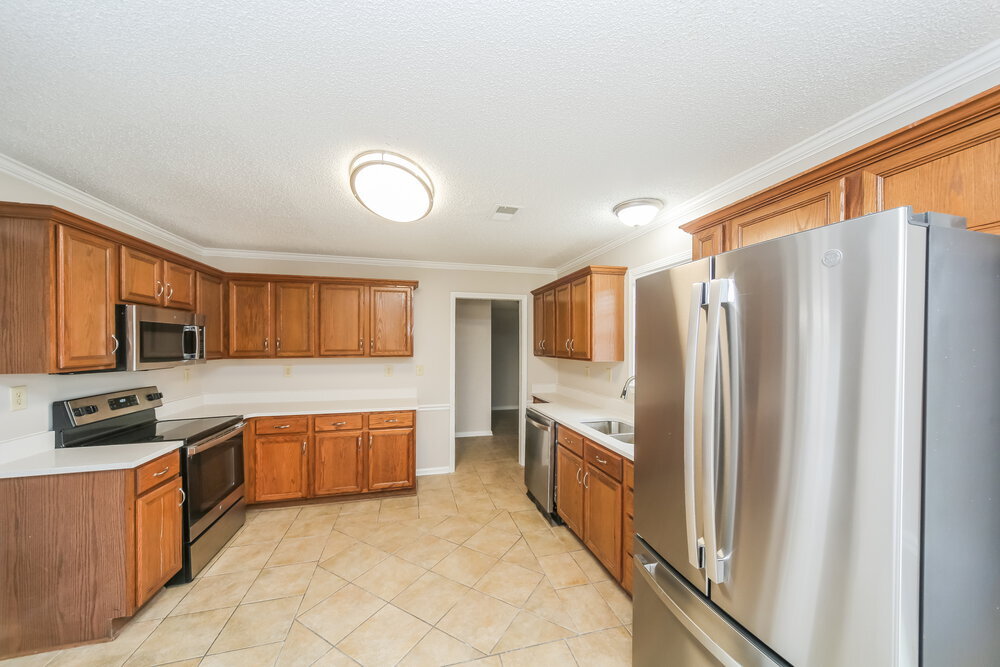 Building Photo - 4320 Whispering Bend Cove N