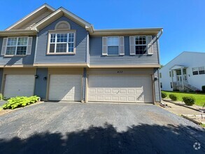 Building Photo - 433 Gloria Ln