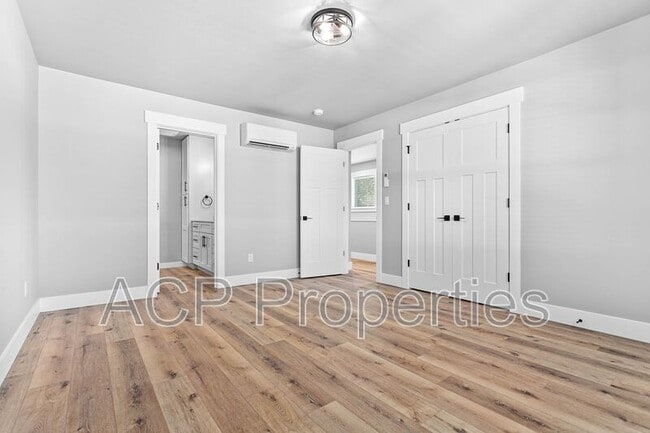 Building Photo - 2201 DeJong Dr