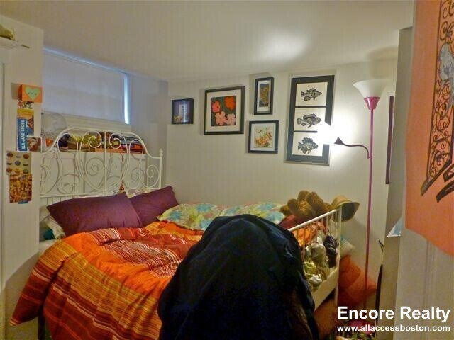 Building Photo - 80 West Cedar St