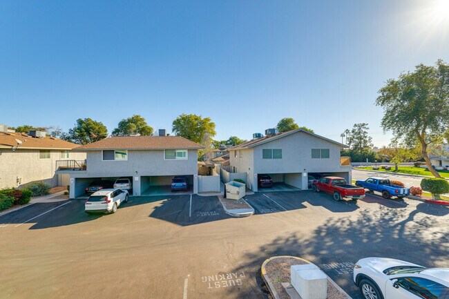 Building Photo - 1015 N Granite Reef Rd