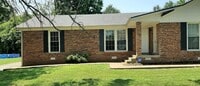 Building Photo - 211 Hunter Dr