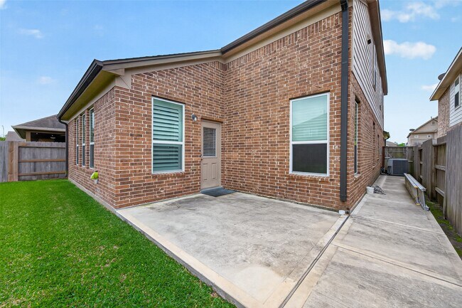 Building Photo - 11343 Rossum Creek Dr