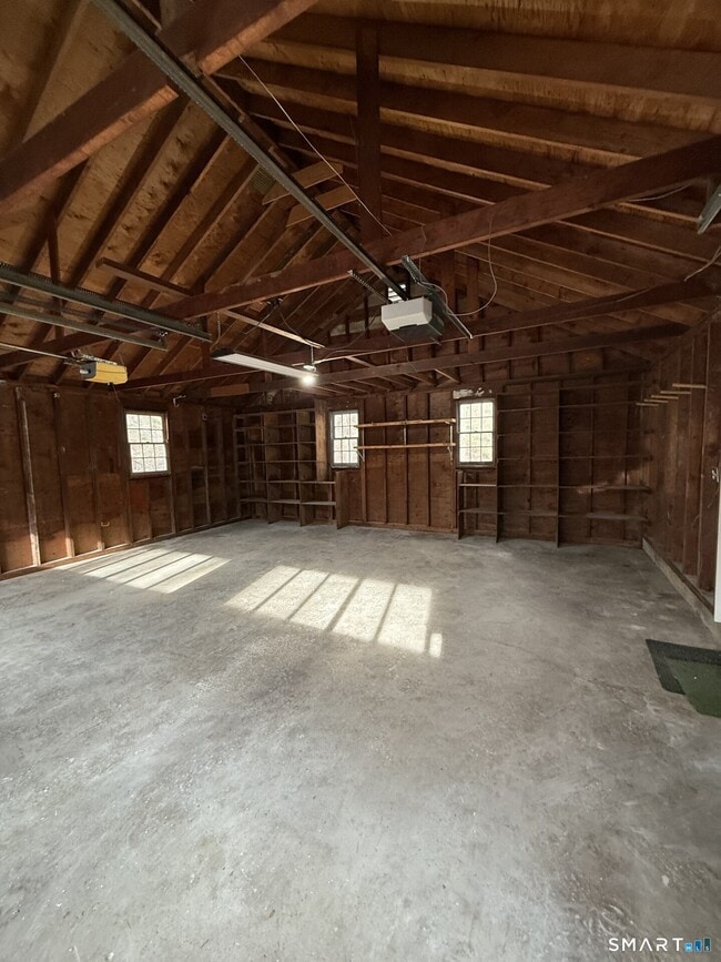 Building Photo - 44 Pine Hill Rd