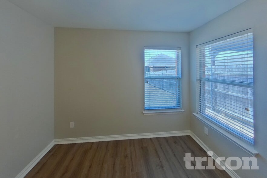 Building Photo - 7814 Longbow Ln