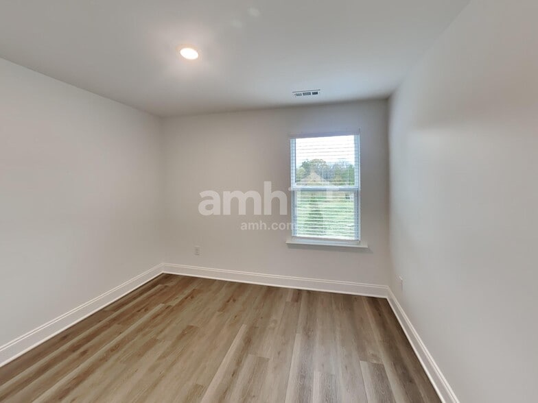 Building Photo - 3917 Kindness Wy