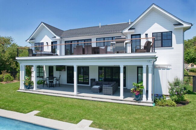 Building Photo - 12 S Elroy Dr