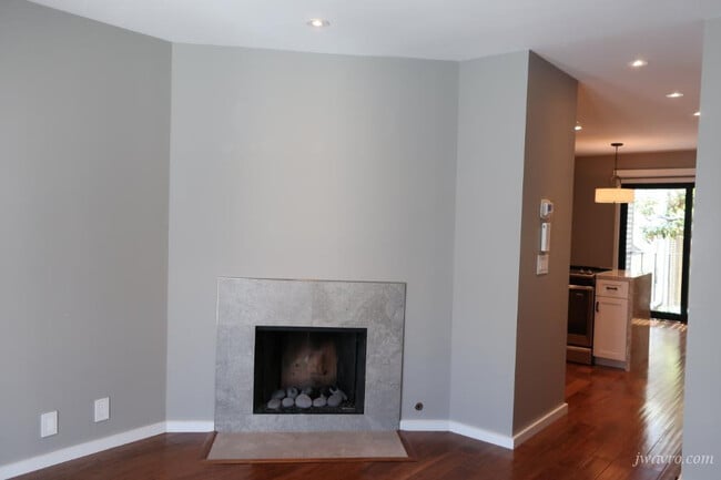 Building Photo - 67 Wilmot St