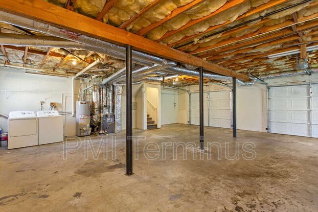 Building Photo - 76 Winward Way SE