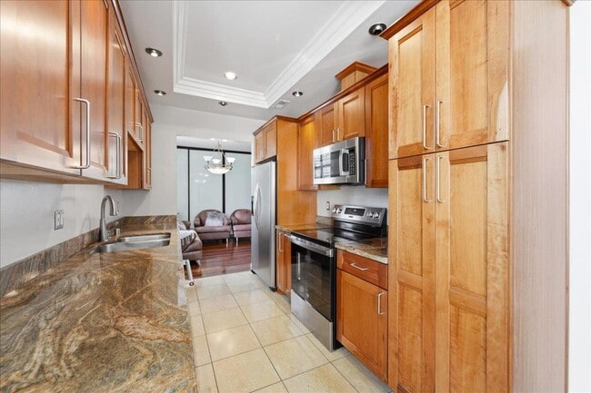 Building Photo - 11 Hayward Ave