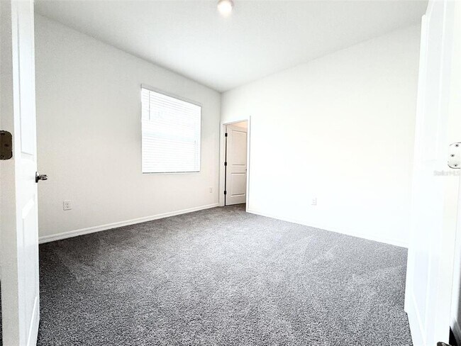 Building Photo - 4730 NW 39th St Rd