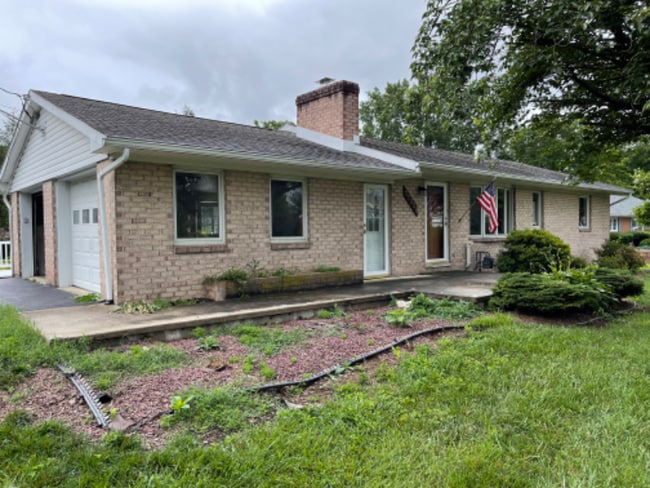 Building Photo - 17321 Amber Dr