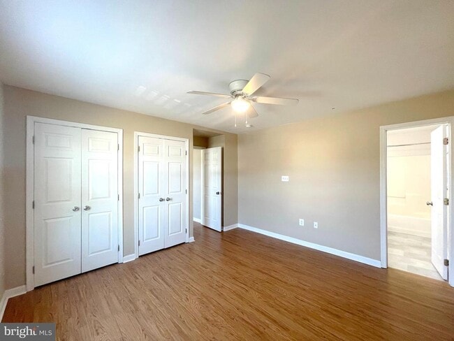 Building Photo - 813 Yardley Dr