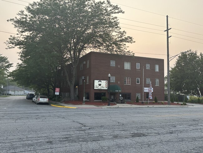 Building Photo - 747 118th St