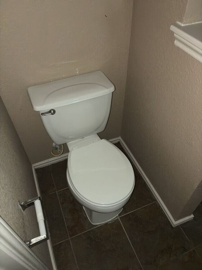 Building Photo - Charming 3BR 2BA w/ Attached Garage • Covered Patio in Pflugerville