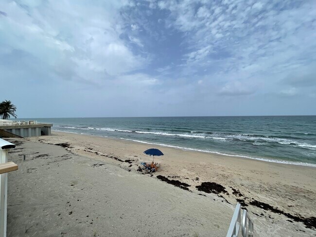 Building Photo - 3605 S Ocean Blvd