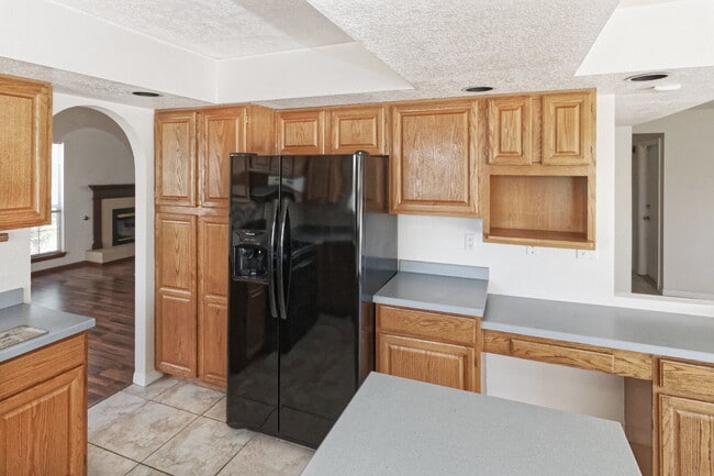 Building Photo - 2 Story, 4 BR, 2205 SF home off Southern Blvd in Rio Rancho