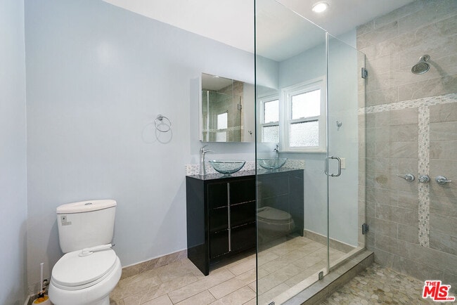 Building Photo - 1444 Meadowbrook Ave