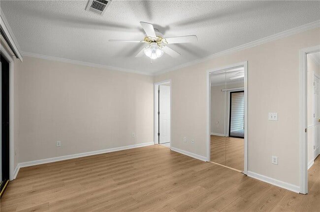 Building Photo - 509 Mt Vernon Dr