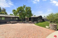Building Photo - 5444 Cromer Pl