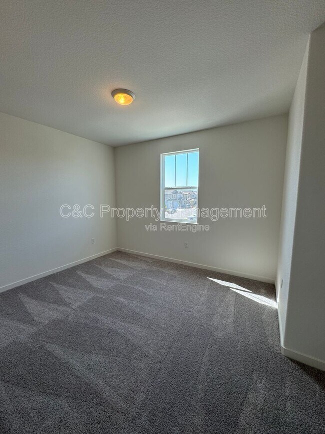 Building Photo - 5339 Shenandoah Vly Ln