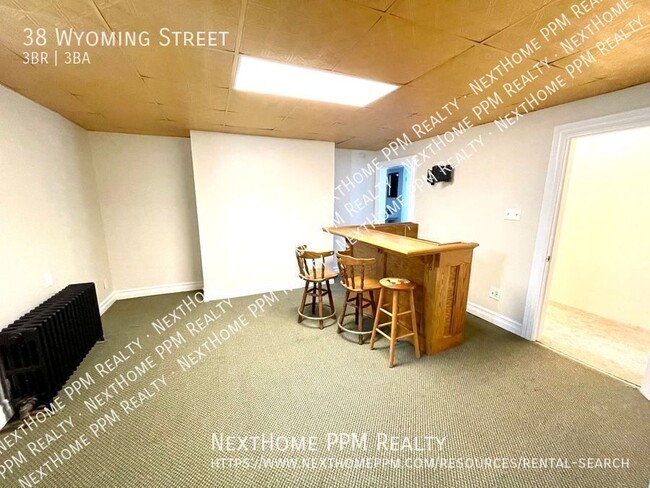 Building Photo - 38 Wyoming St