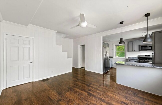 Building Photo - 4200 Homer Ave