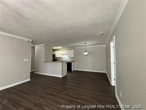 Building Photo - 401 Meadowland Ct