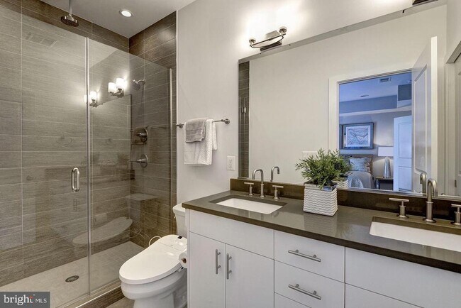 Building Photo - 1478 Harvard St NW